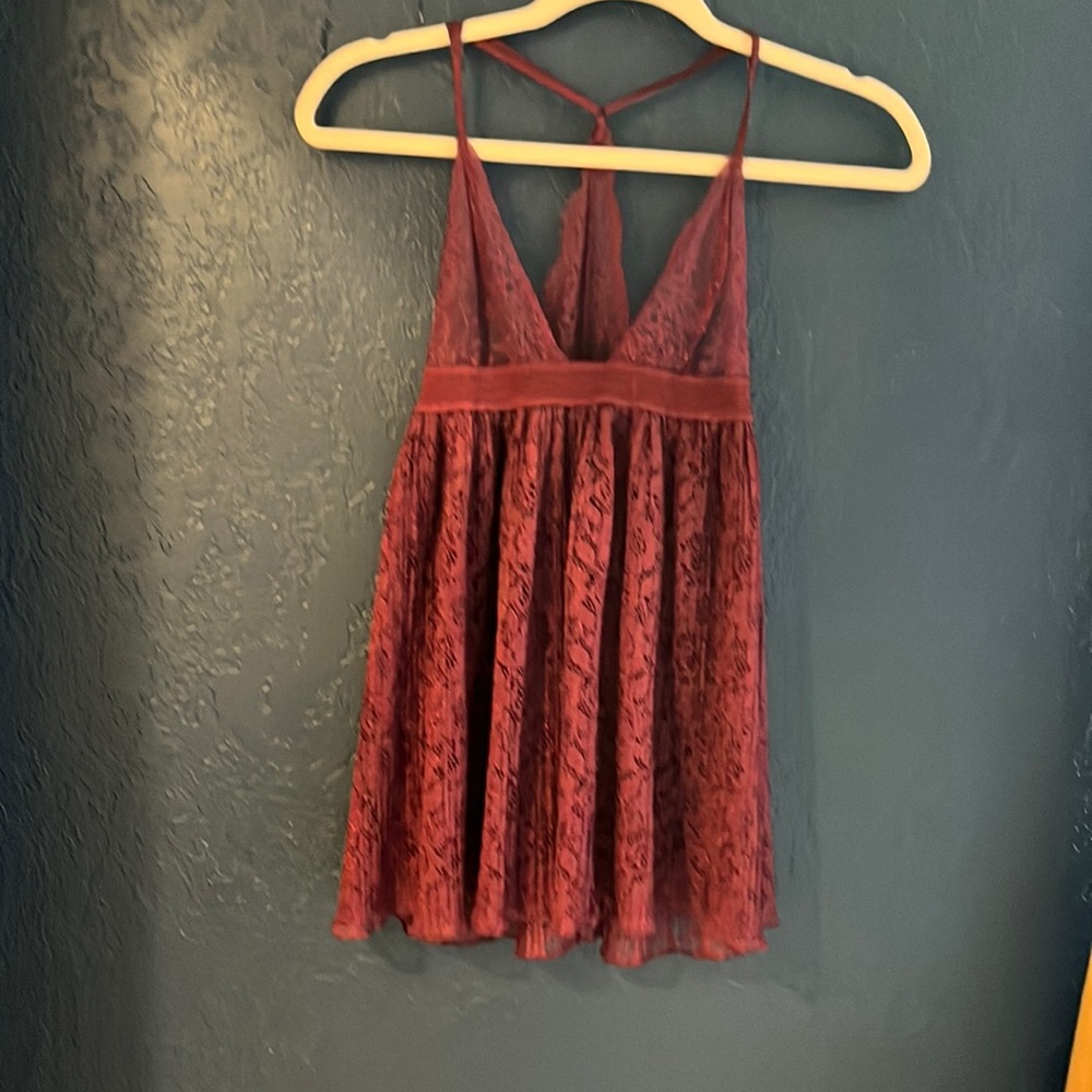 Victoria’s Secret baby doll lingerie top. Size small.